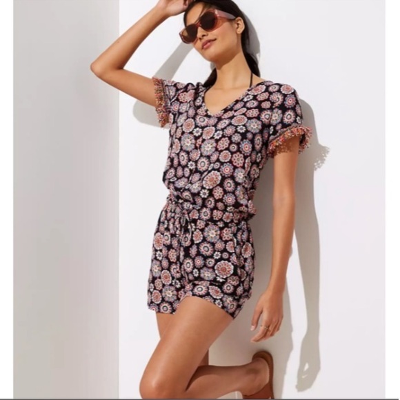 LOFT Pants - LOFT NWOT❗️Beach Floral Fringe Cuff Romper Size Large New